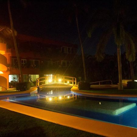 La Ceiba Del Mar Lägenhet Zihuatanejo Exteriör bild